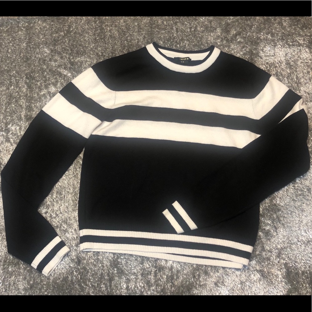 COPY - Black & White Striped Sweater